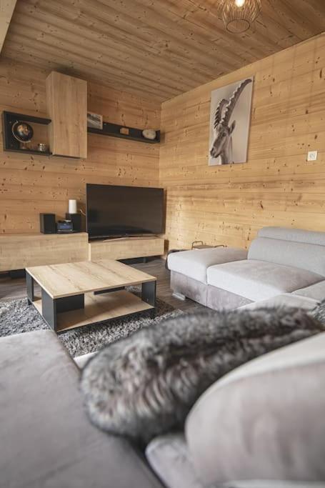Gite Jura Mina Chalet Au Milieu De La Nature Villa Ney Exterior photo